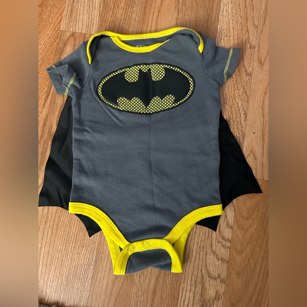 LIke New: 3-6M Batmam With Cape Onesie